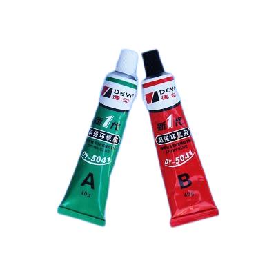 &Eacute;poxy renforc&eacute; d'acier soud&eacute;